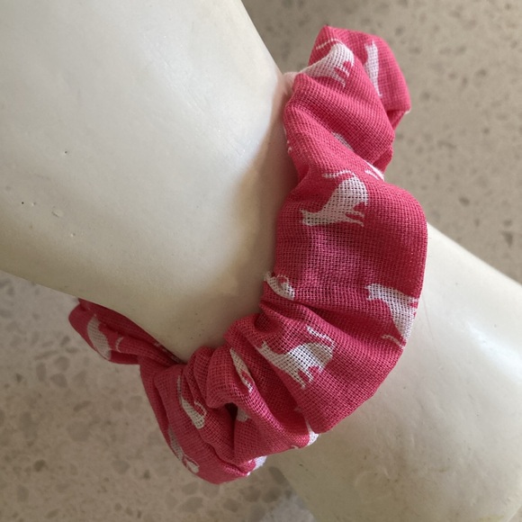 NEW Animal Prints Handcrafted Hair Scrunchie (1) - Picture 3 of 6